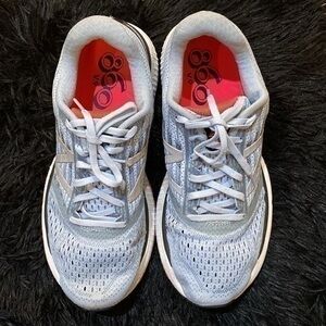 New Balance 860 V9 shoe woman running sneakers blue White Pink and black